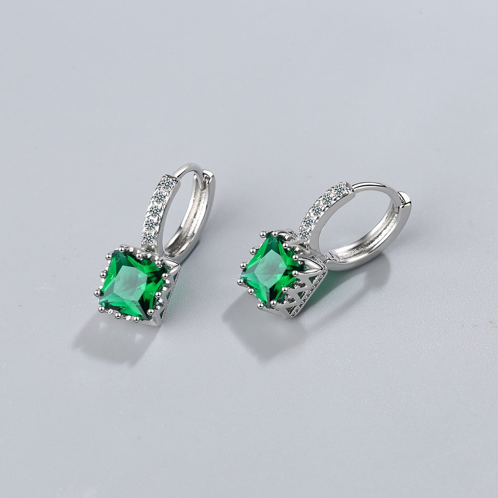 These green stone dangle earrings for women. Made from 925 sterling silver with silver plated, these leverback earrings are durable and long-lasting.